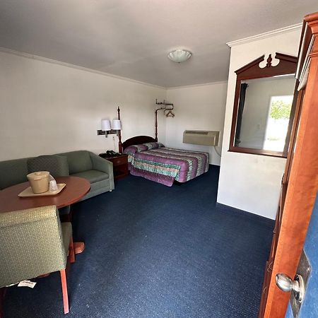 Four Oaks Lodging Smithfield Εξωτερικό φωτογραφία