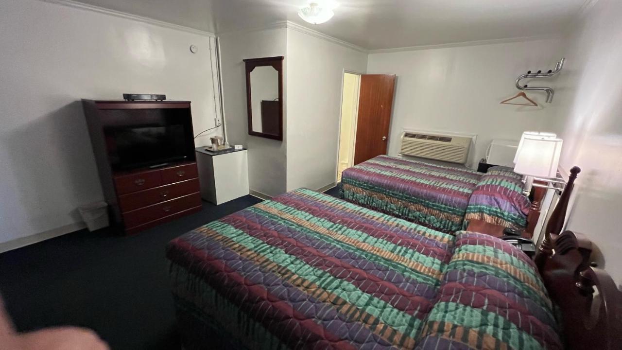 Four Oaks Lodging Smithfield Εξωτερικό φωτογραφία