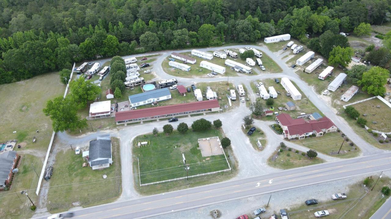 Four Oaks Lodging Smithfield Εξωτερικό φωτογραφία