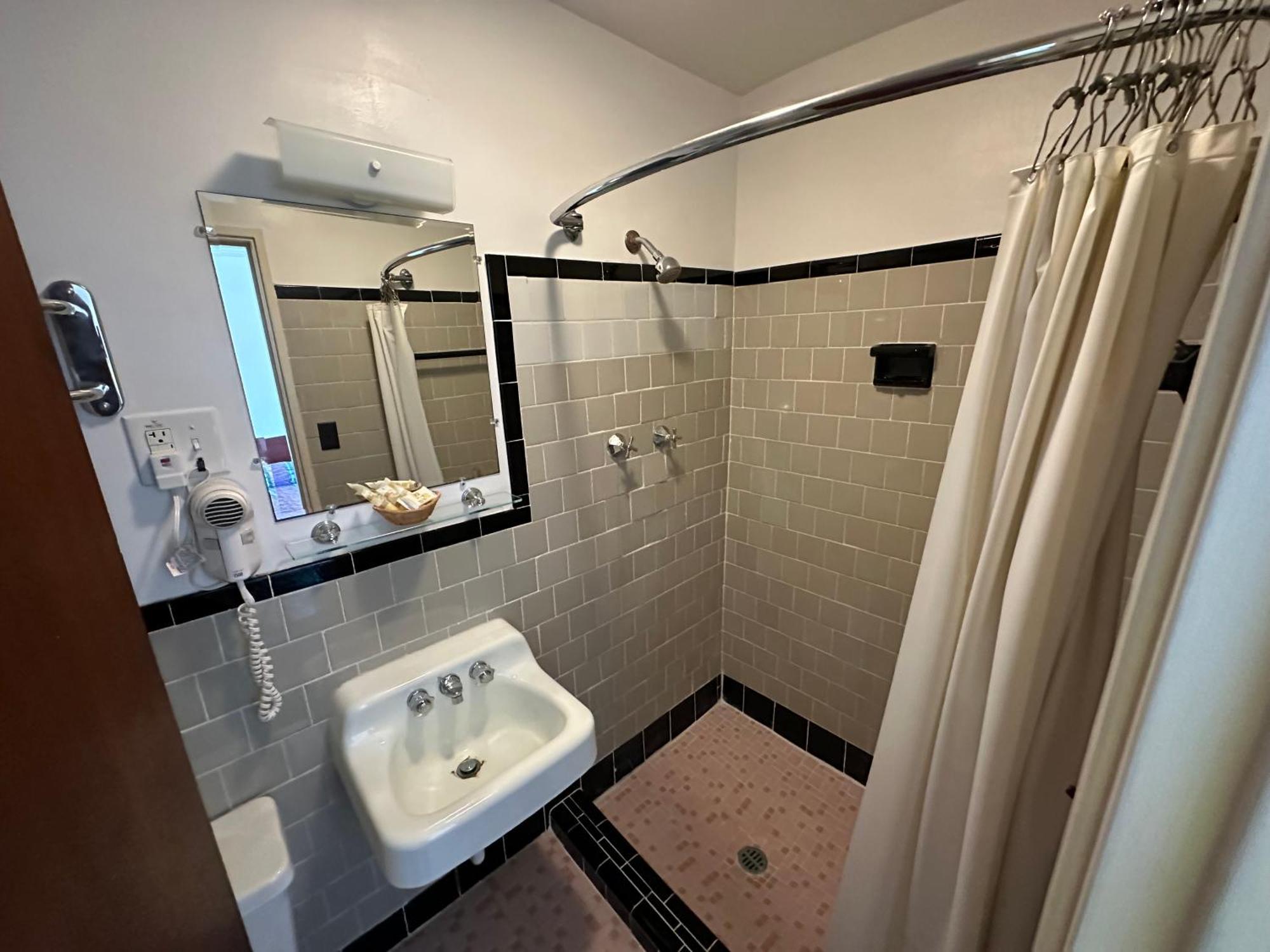 Four Oaks Lodging Smithfield Εξωτερικό φωτογραφία