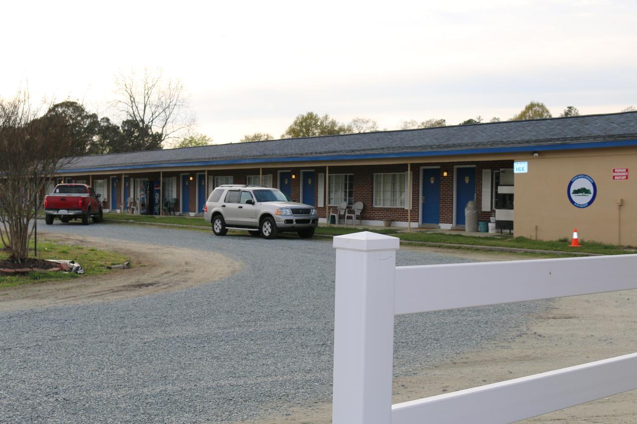 Four Oaks Lodging Smithfield Εξωτερικό φωτογραφία
